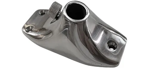 Flaggenstockhalter Anbau
