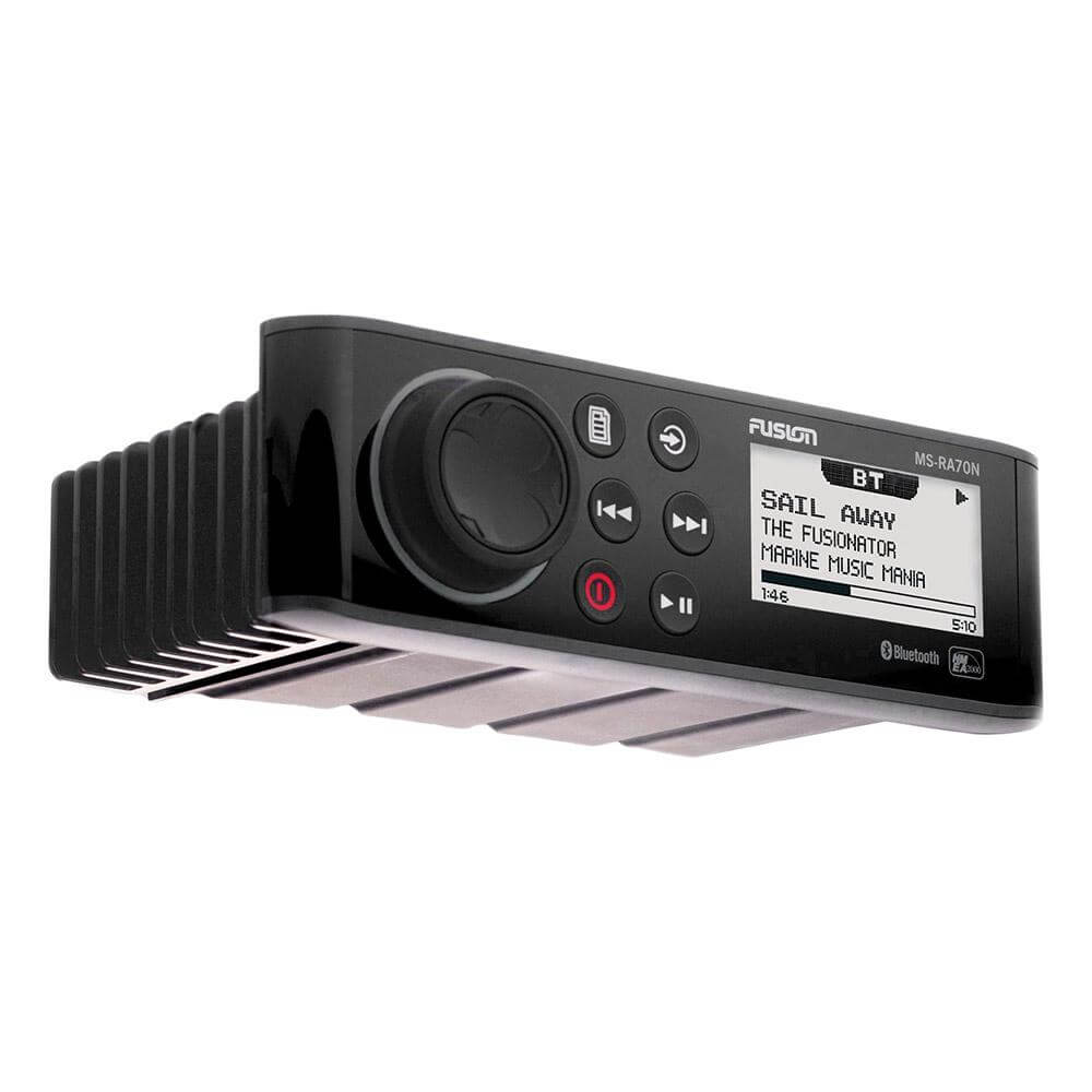 Marine Radio 70 Series mit NMEA 2000 fähig