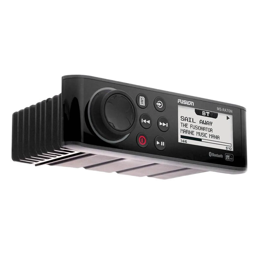Marine Radio 70 Series mit NMEA 2000 fähig
