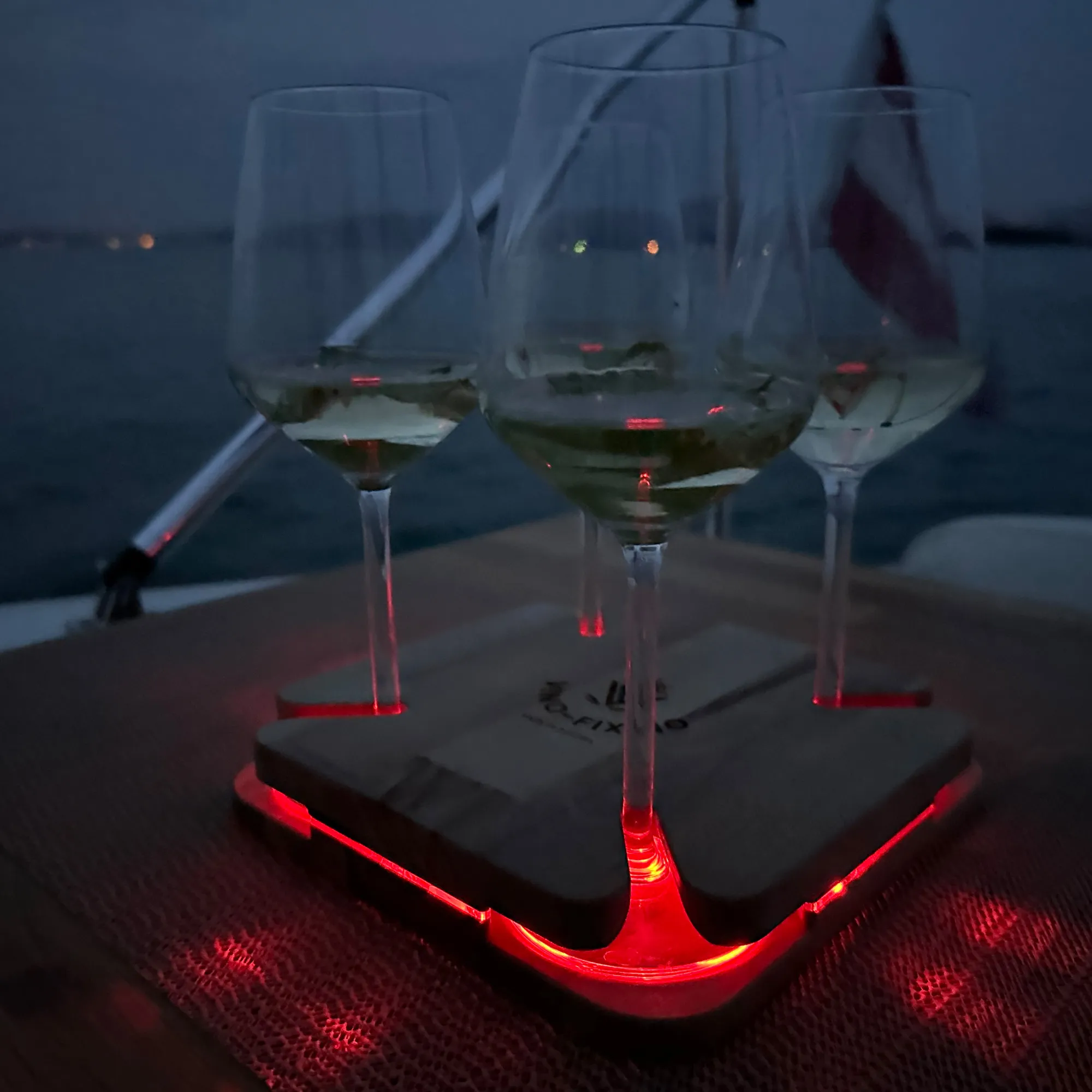 Vino-Fixino Weinglashalter Rote LED + 4 Gläser